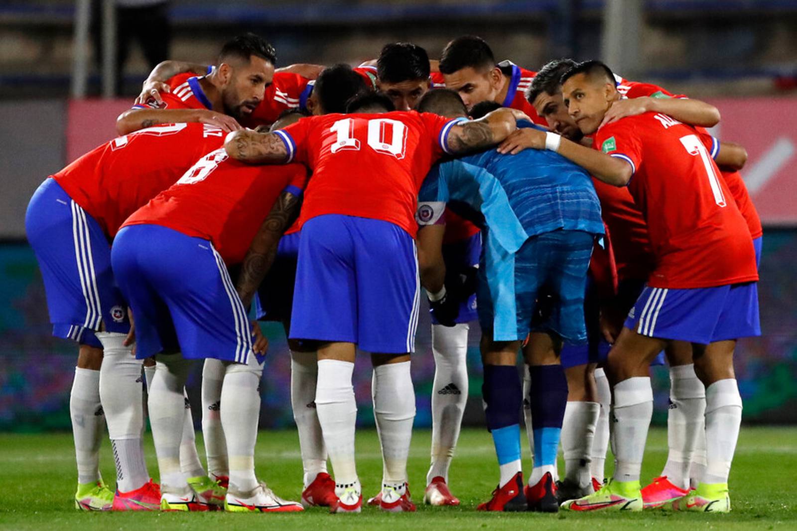 Chile vs. Ecuador formaciones, horario y dónde ver el duelo de la Roja