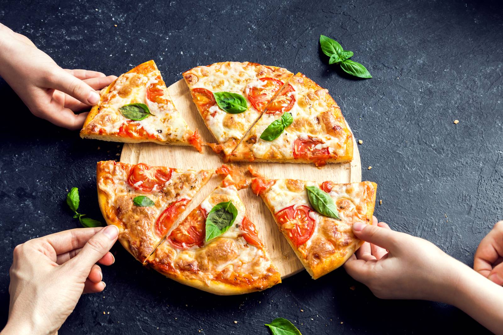 Día de la pizza recetas, promociones y concursos para celebrar