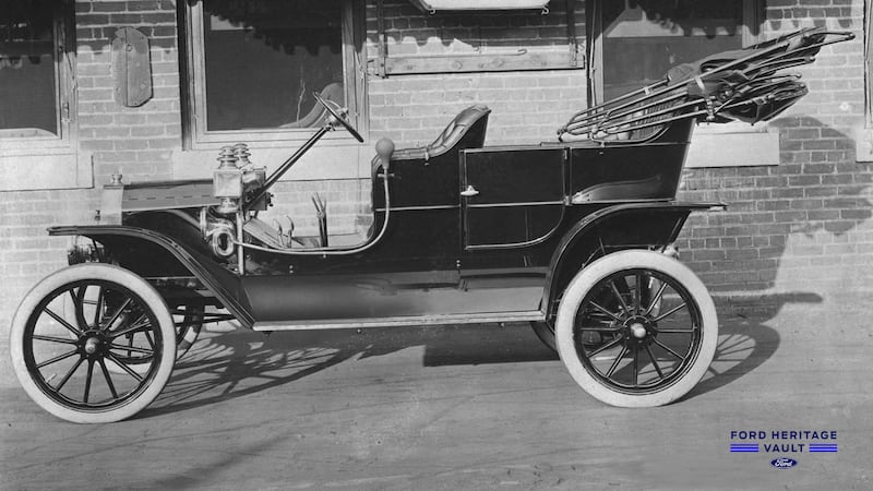 Ford T Touring (ejemplar de 1908)