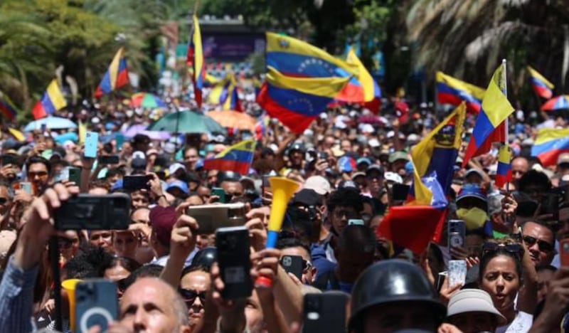 Crisis en Venezuela: Continúan las protestas contra el régimen de Nicolás Maduro.