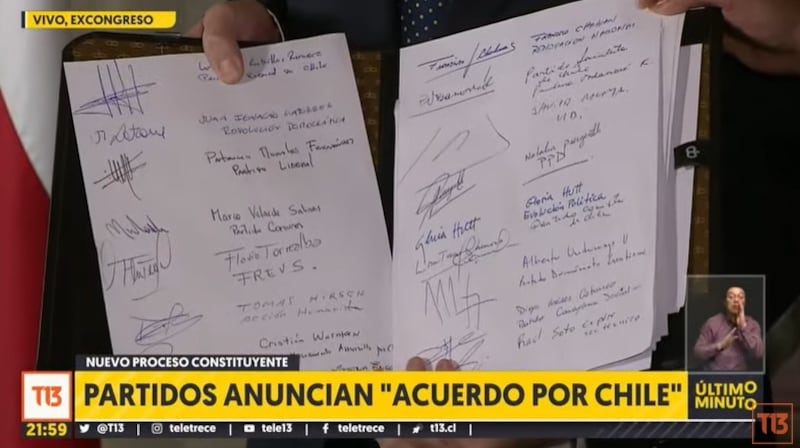 El presidente del Senado fue quien mostró la carta firmada por los representantes de los partidos nacionales y Amarillos por Chile.