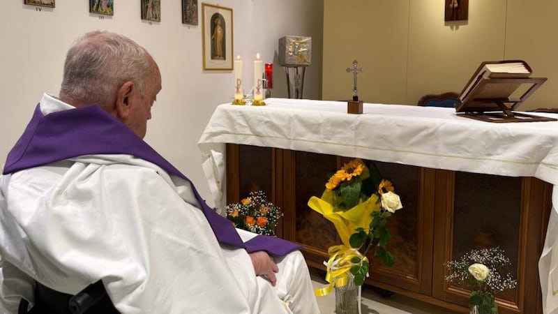 Papa Francisco: Vaticano publica primera fotografía del pontífice tras más de un mes de hospitalización