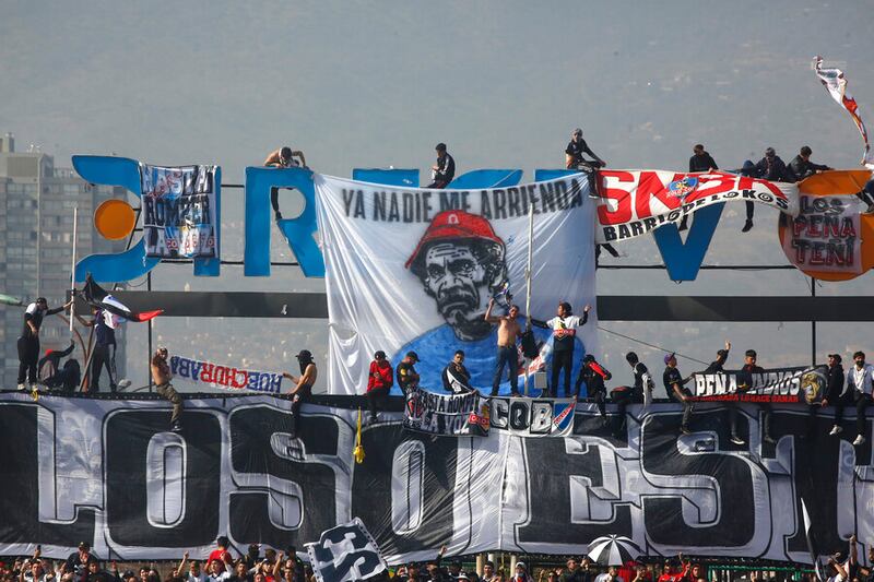 Burlas contra la U en el Monumental