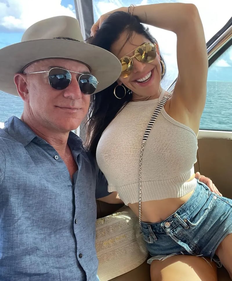 Lauren Sánchez y Jeff Bezos.