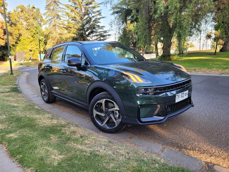 Lynk & Co 06: Diseño escandinavo y tecnología china en un SUV compacto