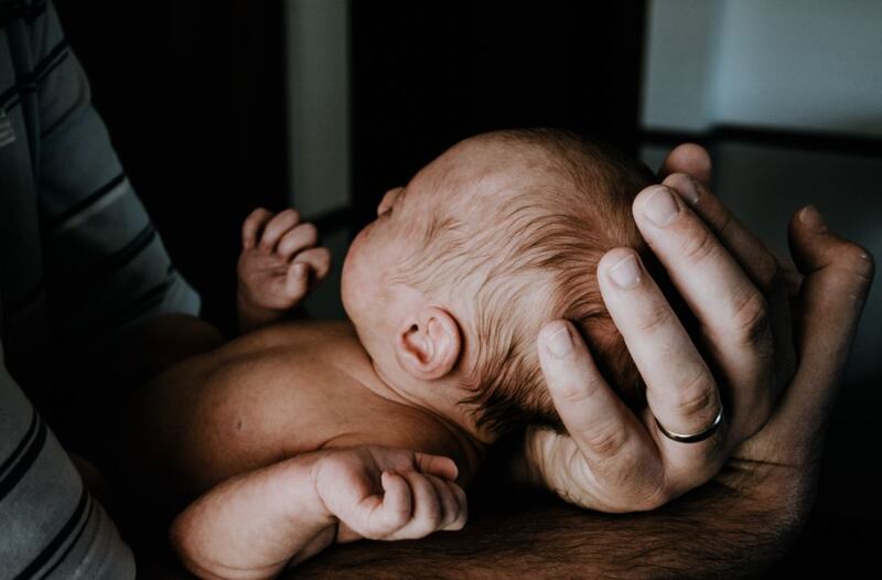 Los padres creyentes en Dios pueden encontrar el nombre para sus hijos en las páginas de la Biblia