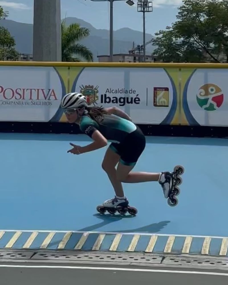 La adolescente de 12 años fue segunda en un campeonato panamericano de patín carrera disputado en la ciudad colombiana de Tolima.