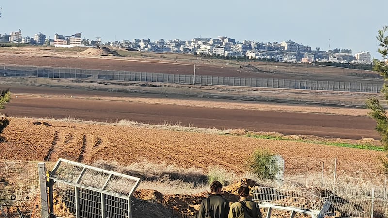 Norte de Gaza y la Franja, vistas desde el kibutz Kfar Aza