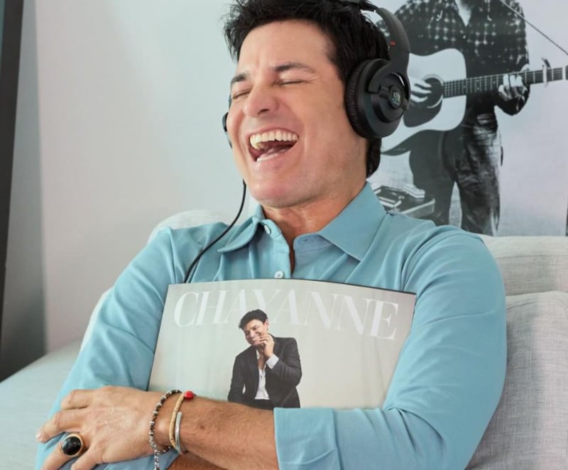 Chayanne anuncia nuevas fechas de su gira "Bailemos otra vez"