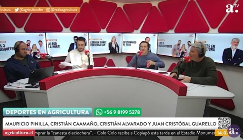 El periodista deportivo cuestionó la decisión de Quinteros de levantarles tan pronto el castigo a los juveniles Jordhy Thompson y Damián Pizarro.