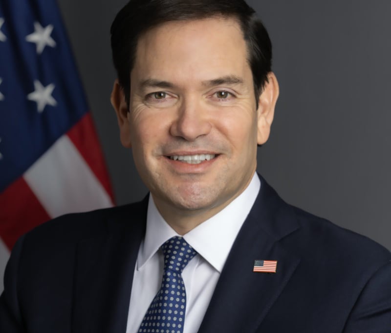 El Departamento de Estado publicó la fotografía oficial del nuevo Secretario, Marco Rubio.