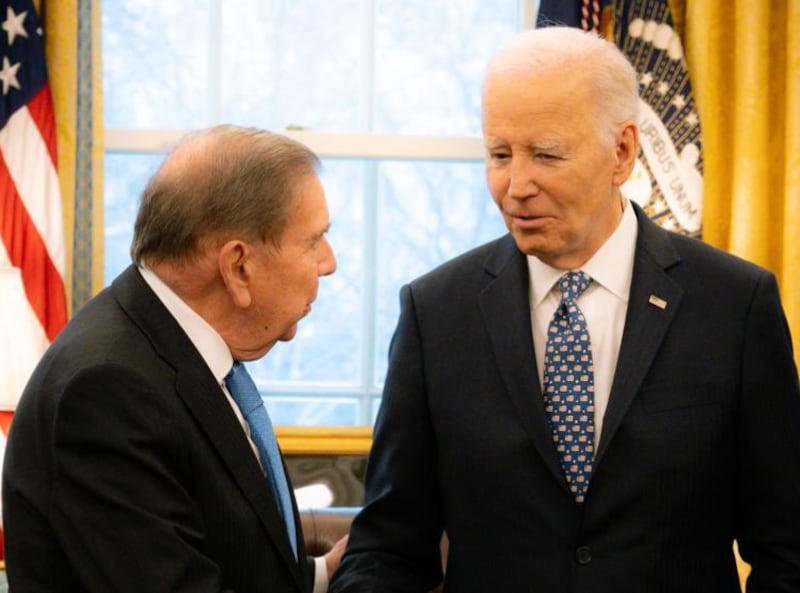 Joe Biden recibió a Edmundo González en la Casa Blanca: “Su compromiso con una transición pacífica está intacto”