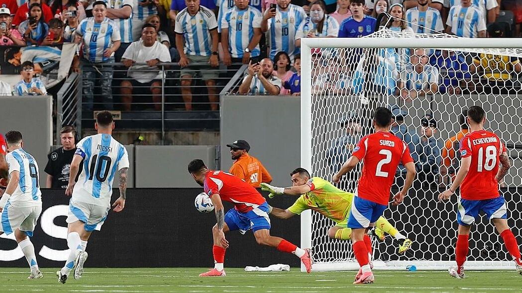 Chile y Argentina se enfrentaron en la segunda fecha de Copa América.