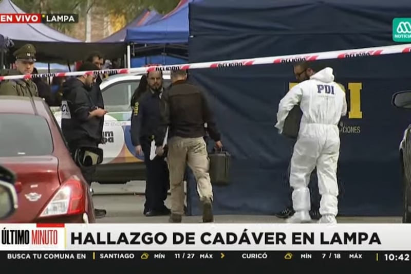 El sujeto asesinado sería residente del sector de Lampa en el que fue hallado su cuerpo por efectivos policiales.