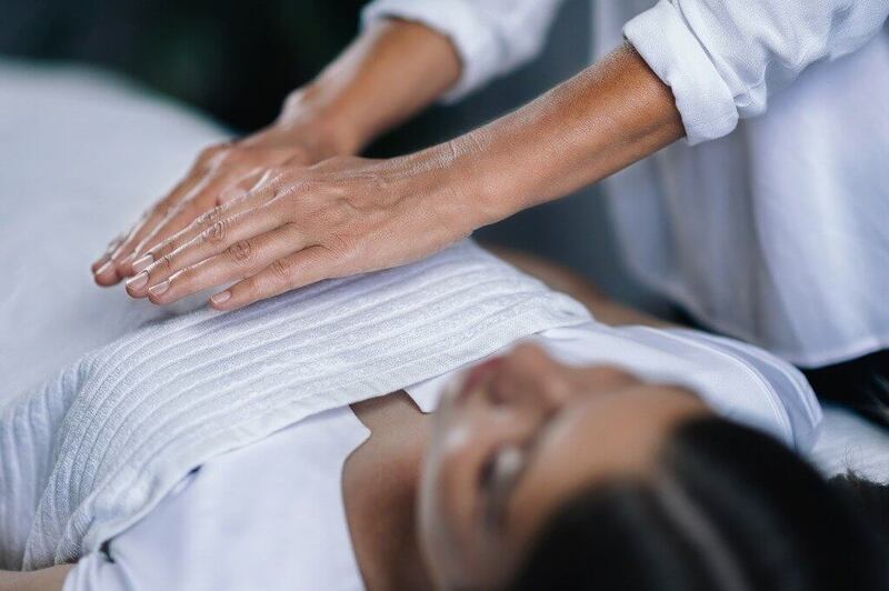 Reiki: o que é, como funciona, símbolos e benefícios