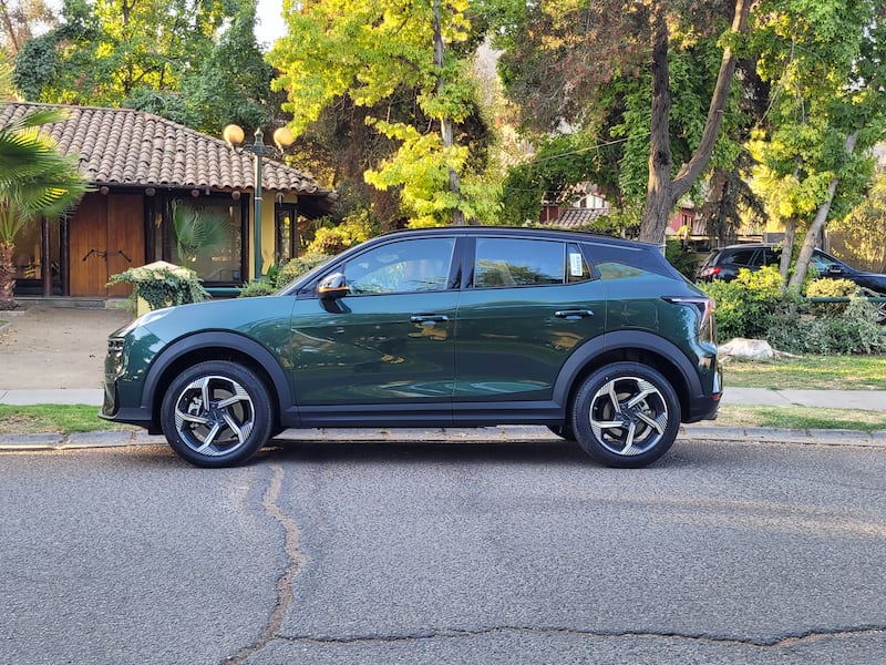 Lynk & Co 06: Diseño escandinavo y tecnología china en un SUV compacto