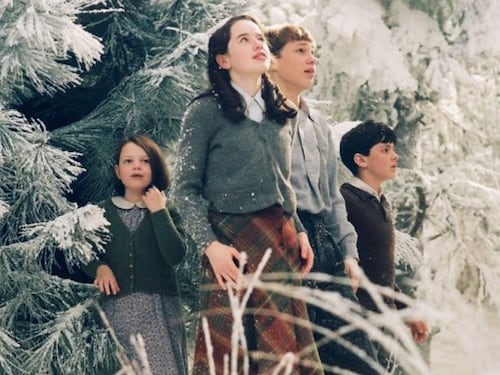 Actriz de Las Crónicas de Narnia sufrió rara enfermedad y casi pierde un brazo
