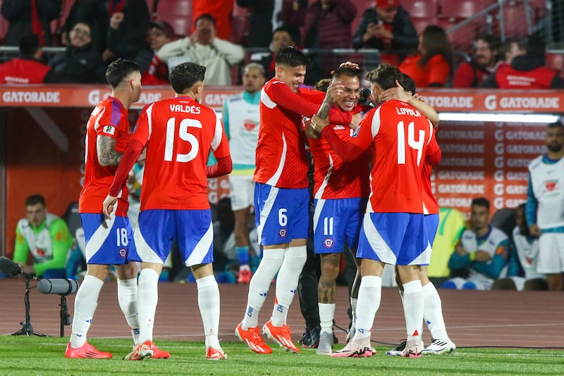 CLASIFICATORIAS 2026: Chile vs Brasil | 10 de Octubre de 2024/SANTIAGO

Eduardo Vargas celebra el primer gol,durante el partido válido, por la novena fecha de las clasificatorias mundialistas entre las selecciones de Chile y Brasil, disputado en el Estadio Nacional

FOTO: DANIEL ESCOBAR/AGENCIAUNO