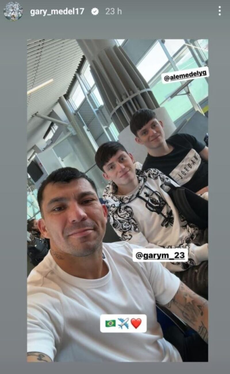 El Pitbull provocó variados comentarios debido a la publicación de Instagram junto a sus hijos.