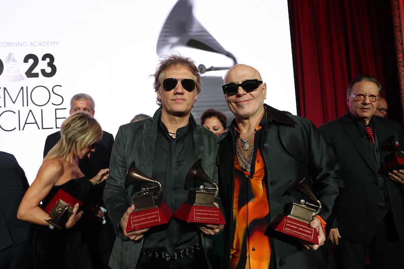 La Semana de la 24ª Entrega Anual del Latin Grammy comenzó con con la entrega de Premios Especiales que incluyó a los siguientes homenajeados: Carmen Linares, Mijares, Arturo Sandoval, Simone, Soda Stereo, Ana Torroja, Alex Acuña, Gustavo Santaolalla y Wisón Torres.