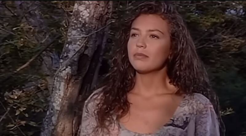 Thalía como Marimar Pérez en 'Marimar'