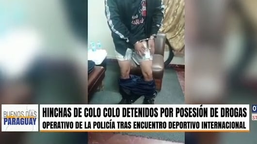 Los hinchas de Colo Colo fueron detenidos por la policía paraguaya por porte de droga, en este caso, poco más e 10 gramos de clorhidrato de cocaína.
