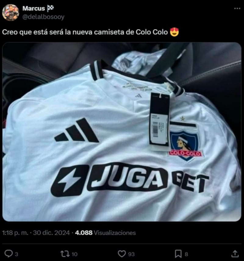 Fue en la red social X donde se viralizó en cuestión de minutos el nuevo modelo de la camiseta oficial que Colo Colo usaría durante 2025, el año de su centenario.