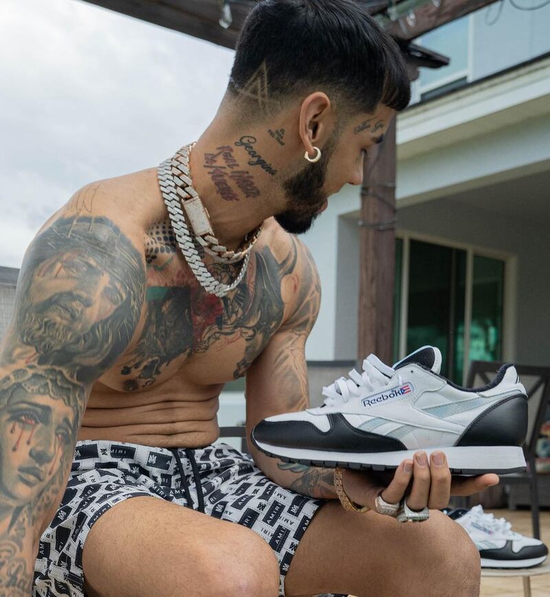 Anuel presumió el tatuaje sobre Yailin