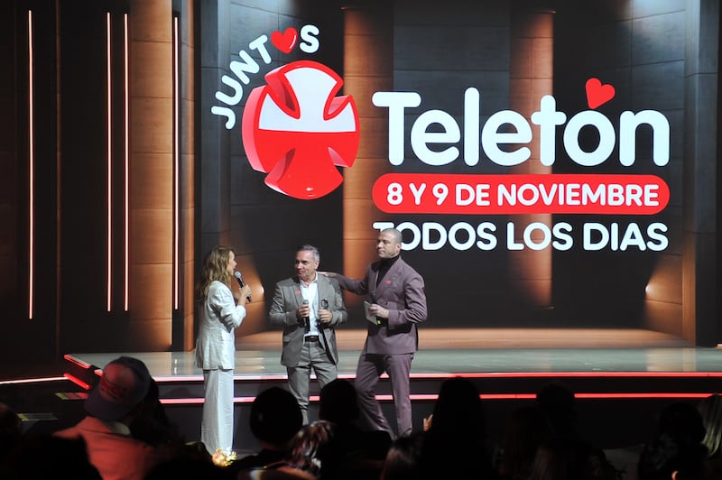 Teletón lanza su campaña 2024 | 08 DE AGOSTO DEL 2024 / SANTIAGO 
Teletón lanza su campaña 2024 junto a Mario Kreutzberger, rostros de TV, influencers y varios artistas. La cruzada solidaria se llevará a cabo el 8 Y 9 de Noviembre.
FOTO: VICTOR HUENANTE / AGENCIAUNO