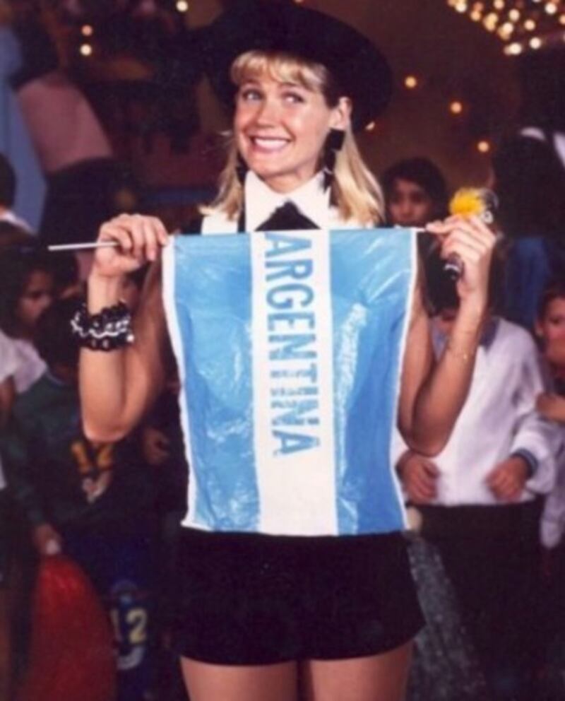 Fotos: Xuxa regresó a las pasarelas recordando la década de los 80 –  Publimetro Chile