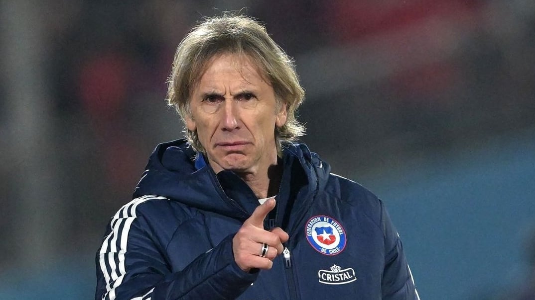 El entrenador argentino de la selección de Chile.