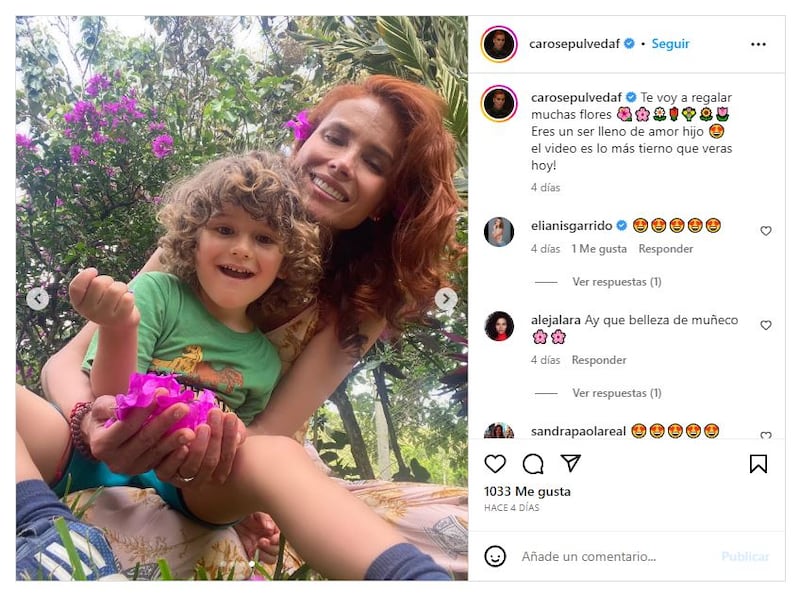 Carolina Sepúlveda junto a su único hijo