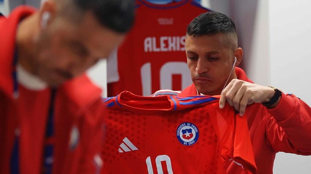 La señal deportiva de ESPN calificó el diseño de la nueva camiseta de la selección chilena como el peor de todas las selecciones que participan en la Copa América.
